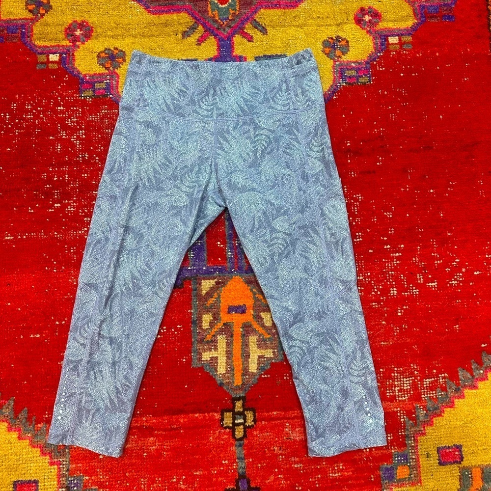 lululemon athletica light blue patterned leggings